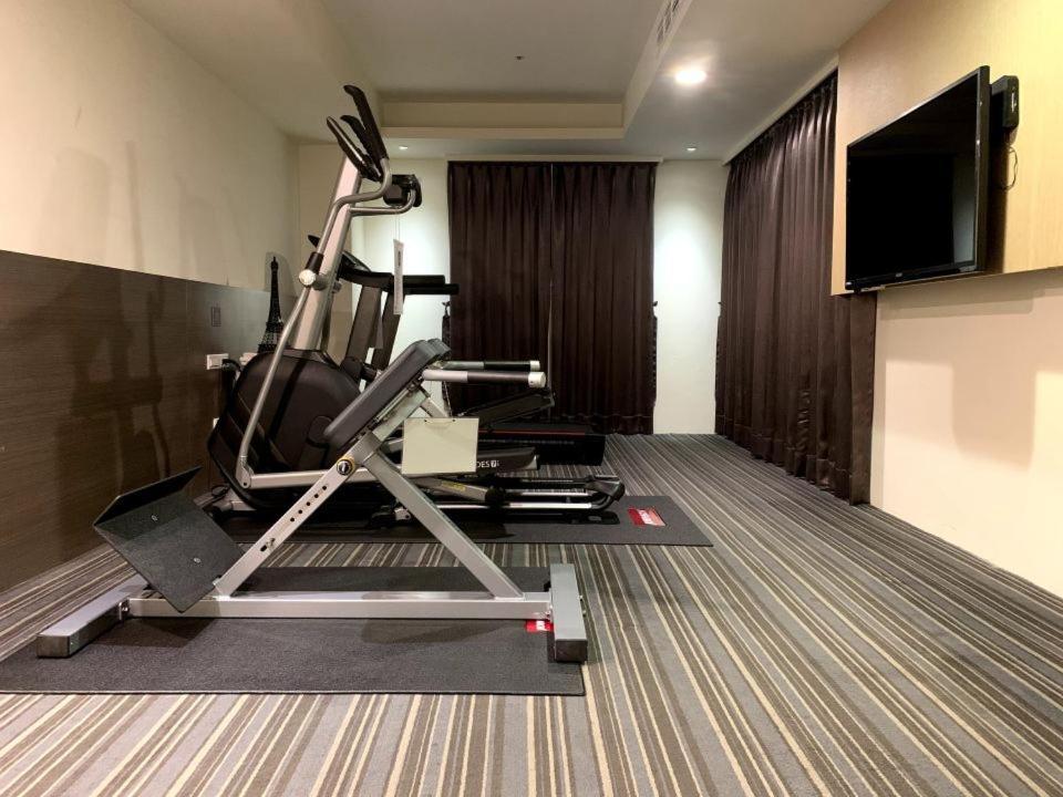 De Reve Express Hotel Цзяи Экстерьер фото