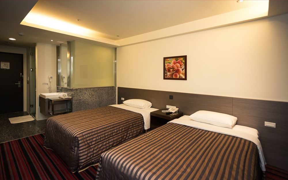 De Reve Express Hotel Цзяи Экстерьер фото