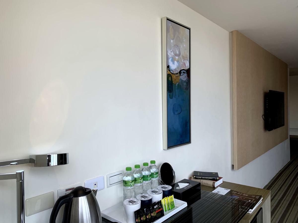 De Reve Express Hotel Цзяи Экстерьер фото